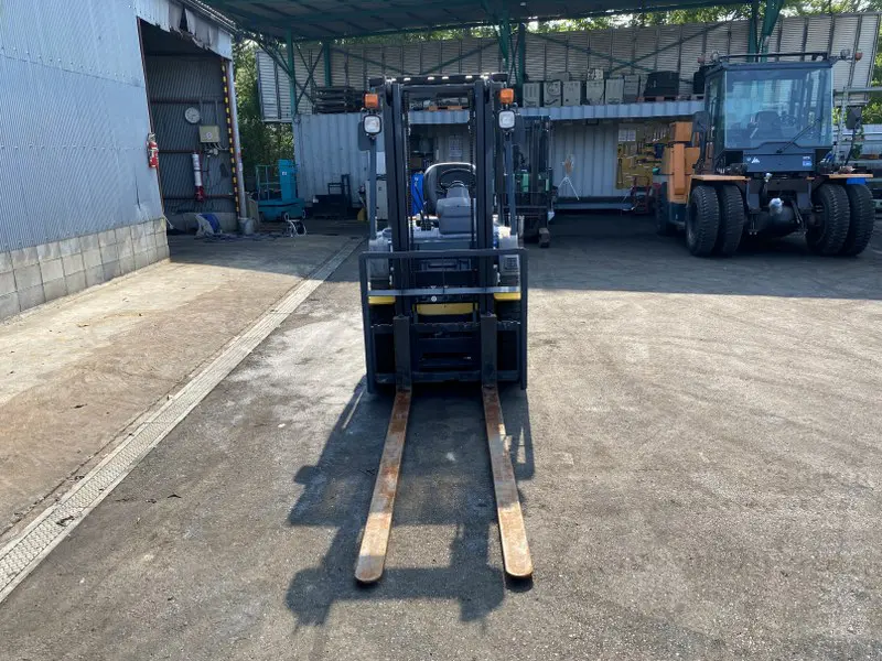XE NÂNG XĂNG KOMATSU 1,8 TẤN