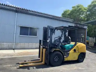 XE NÂNG DẦU KOMATSU 5 TẤN