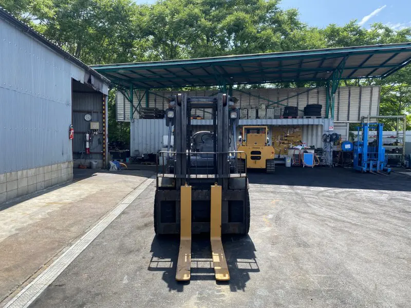 XE NÂNG DẦU KOMATSU 5 TẤN