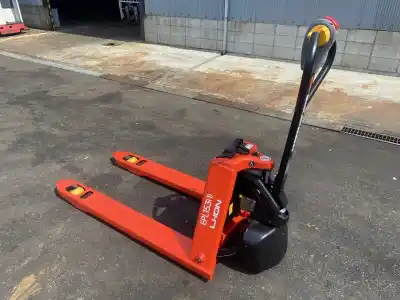 XE NÂNG ĐIỆN KÉO TAY
