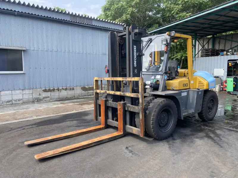 XE NÂNG DẦU TCM 8 TẤN