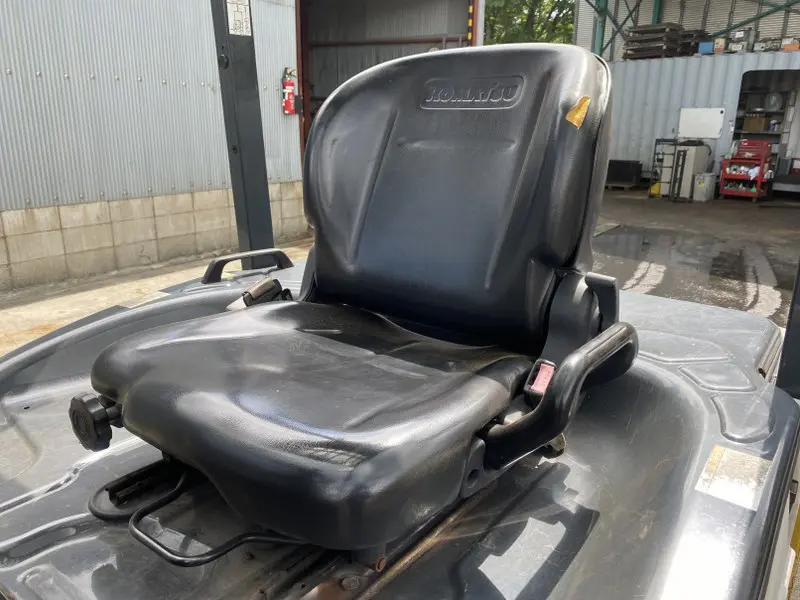 XE NÂNG KOMATSU 2,5 TẤN